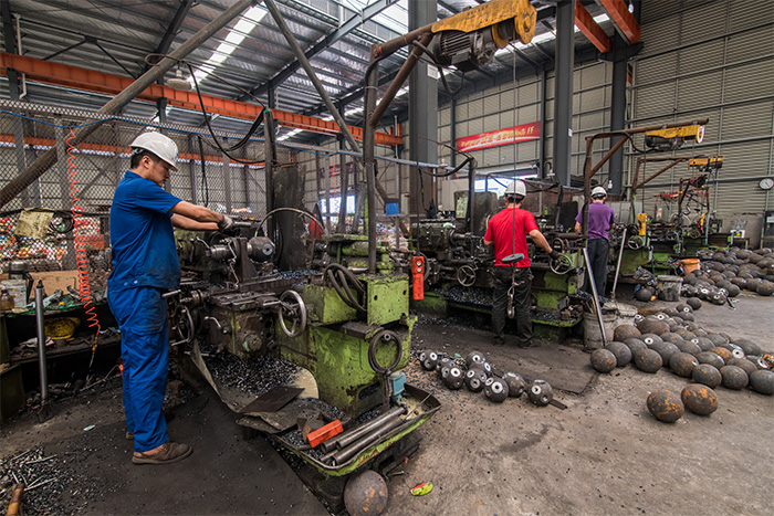 启东网架配件车间